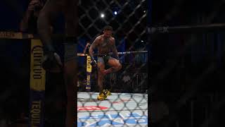 Brito got the finish and then.... #ufcvegas118
