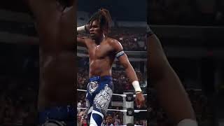 Things did not go Je'Von Evans’ way tonight… 😬 #WWERaw