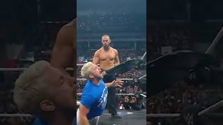 Oh c’mon Austin Theory!!! Joe Hendry was just getting to the good part 😫🎶 #WWERaw