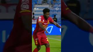 Quick turn & shoot for Ghana’s finest Bonsu Baah 😏